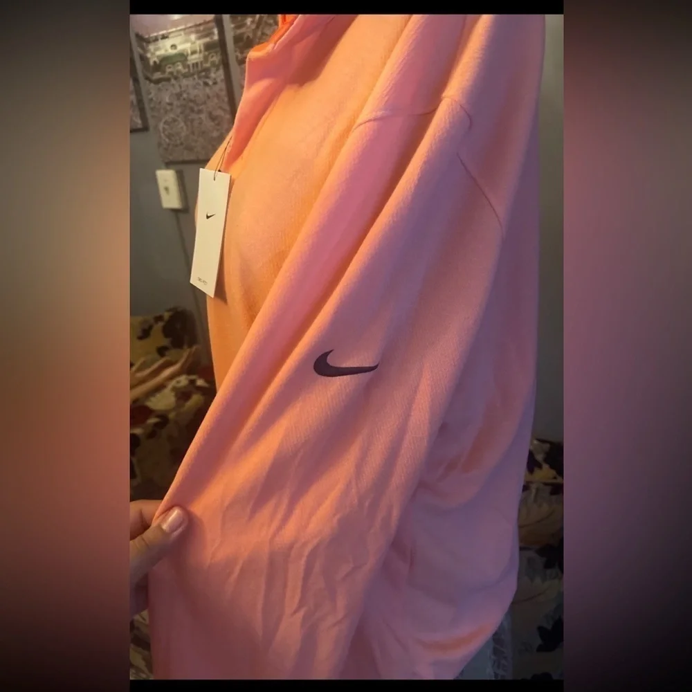 Nike Dri Fit Victory  1/2 Zip Top Size M   NWT